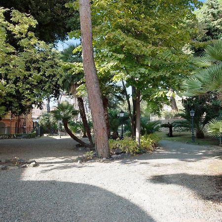 Trilocale San Nazario Apartment วาราซเซ ภายนอก รูปภาพ