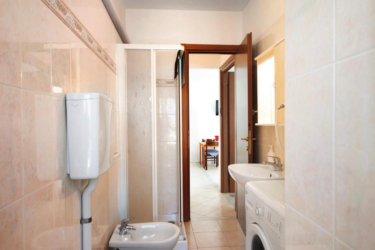 Trilocale San Nazario Apartment วาราซเซ ภายนอก รูปภาพ